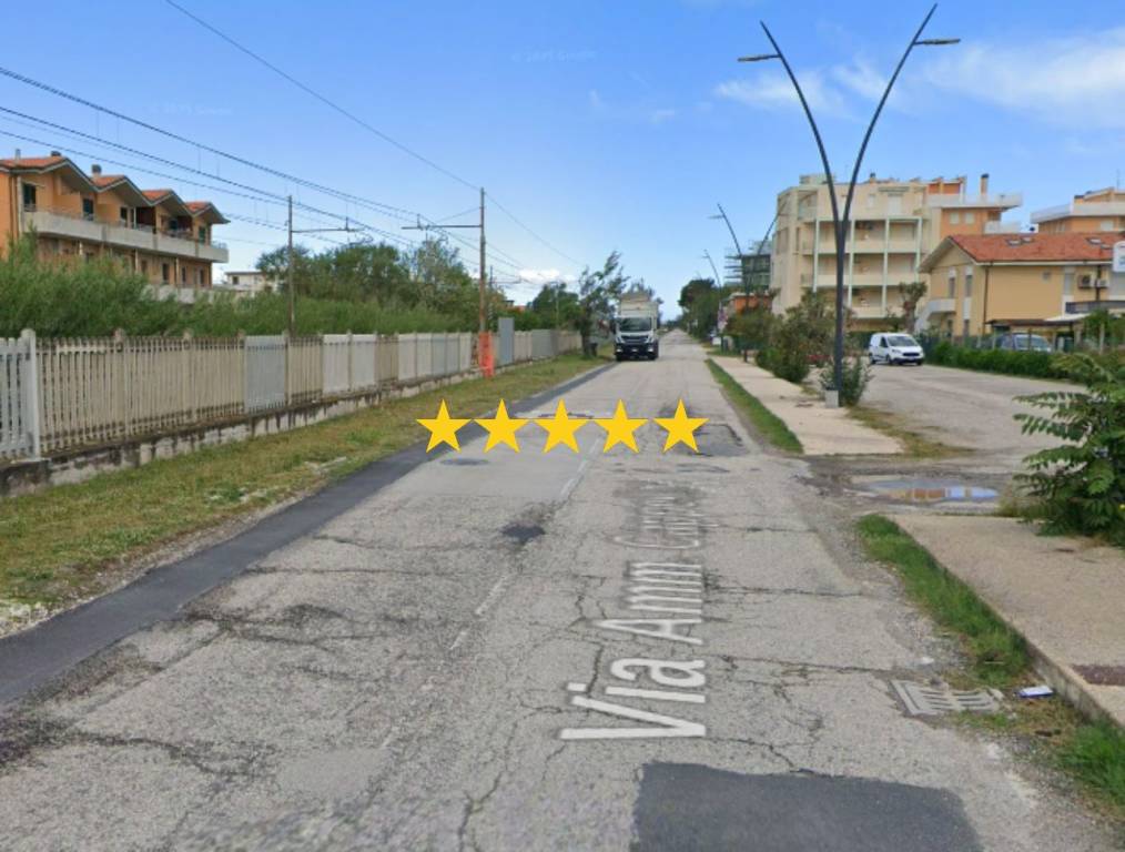 casa indipendente in vendita a Fano in zona Torrette