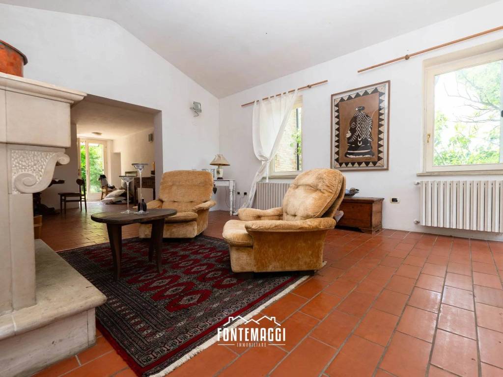casa indipendente in vendita a Fano