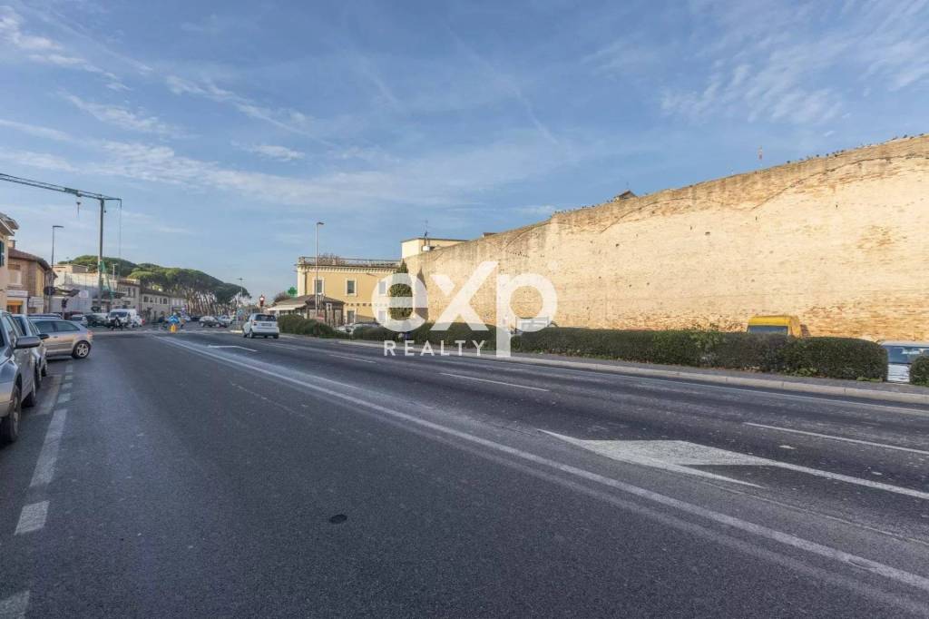 negozio in vendita a Fano