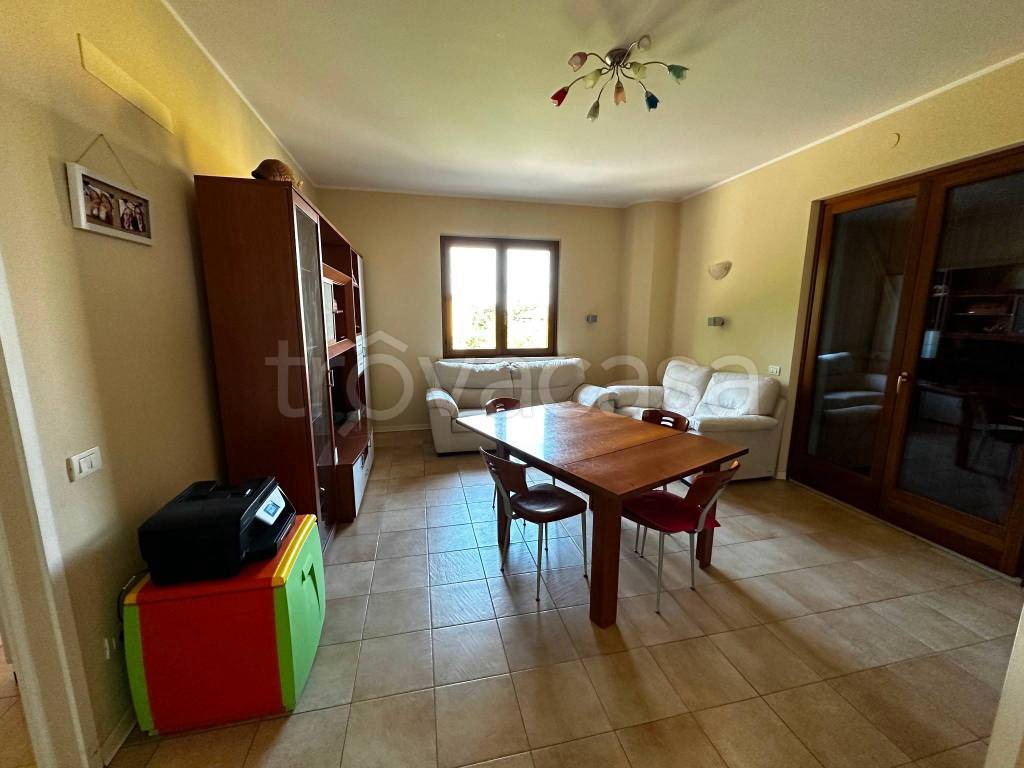 appartamento in vendita a Fano in zona Rosciano