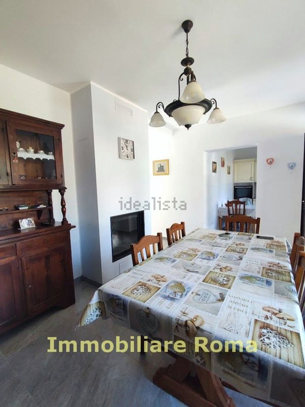 casa indipendente in vendita a Fano in zona Cuccurano