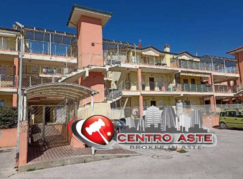 appartamento in vendita a Fano in zona Tombaccia