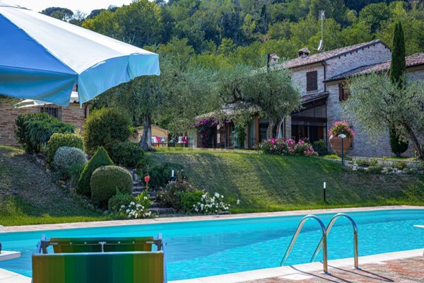 casa indipendente in vendita a Fano