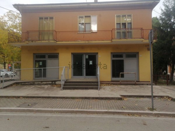 casa indipendente in vendita a Fano