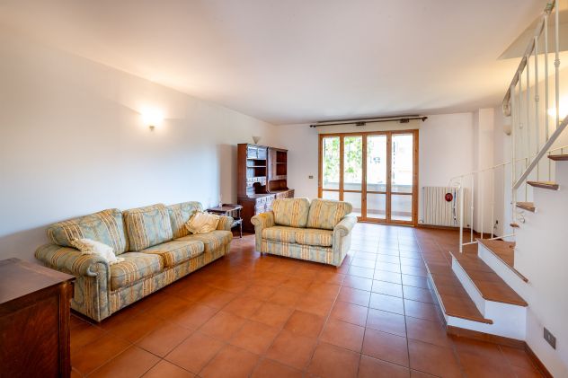 casa semindipendente in vendita a Fano in zona Centinarola