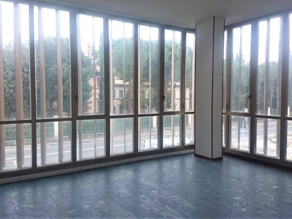 ufficio in vendita a Fano