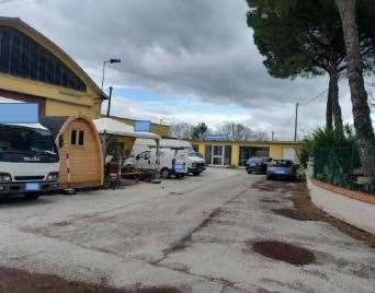 capannone in vendita a Fano in zona Falcineto