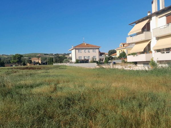 casa indipendente in vendita a Fano in zona Torrette