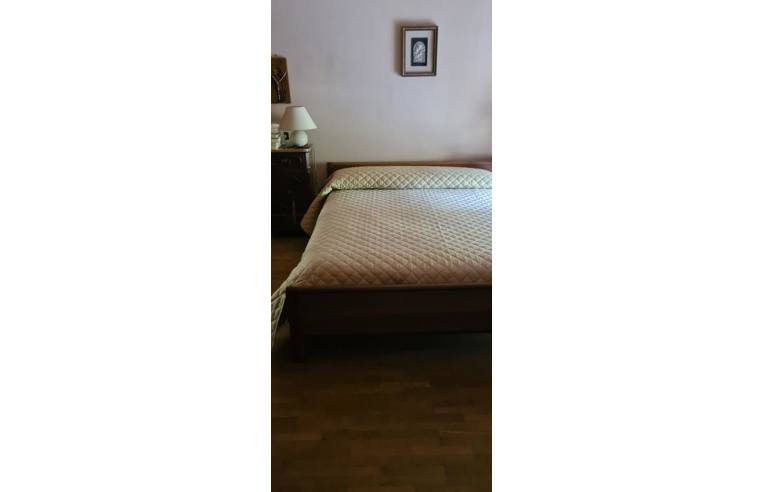 casa indipendente in vendita a Fano