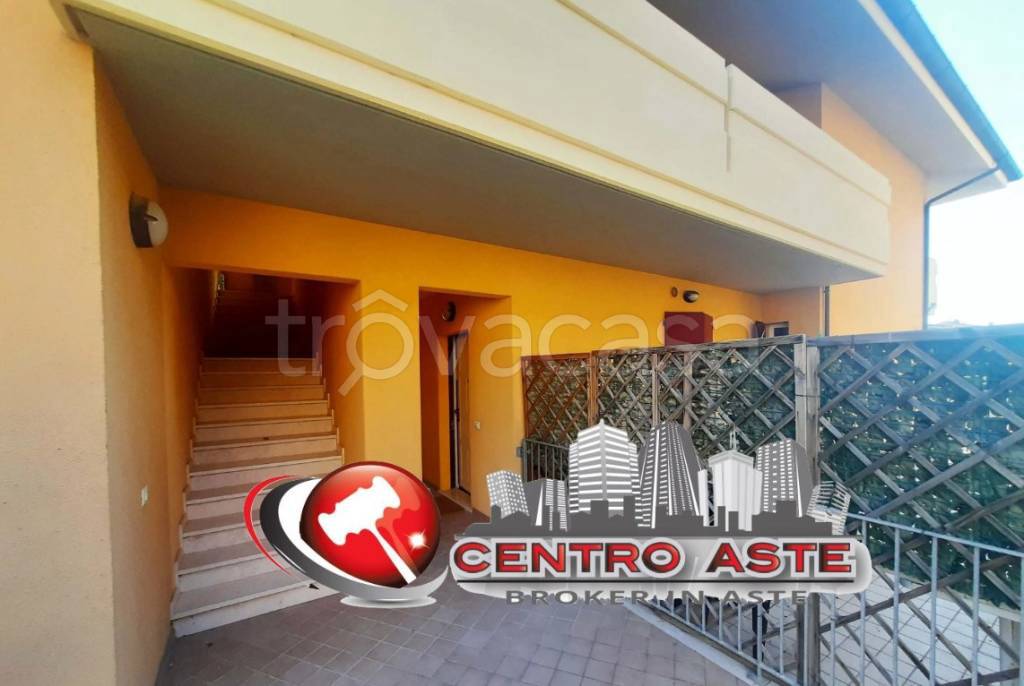 appartamento in vendita a Fano in zona Caminate