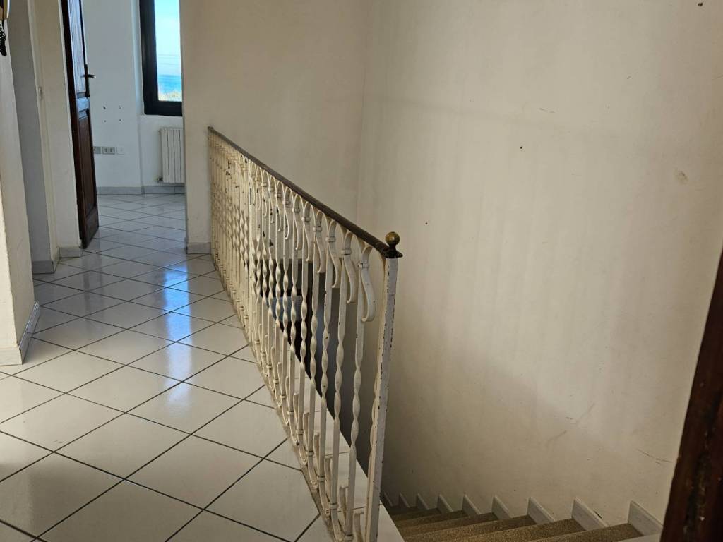 appartamento in vendita a Fano in zona Roncosambaccio