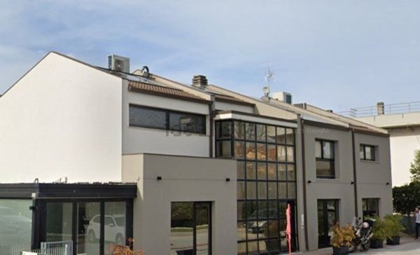 ufficio in vendita a Fano