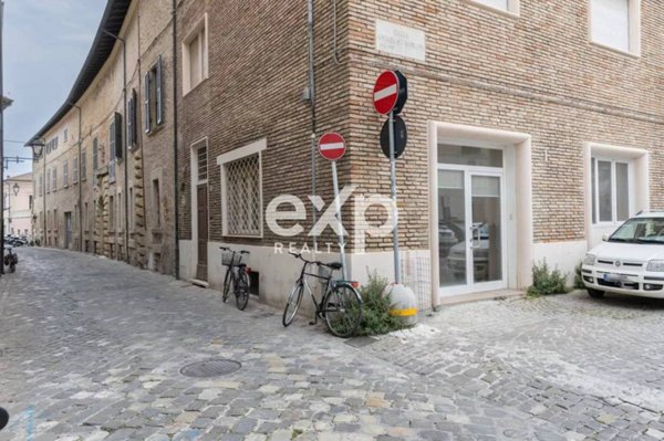 ufficio in vendita a Fano