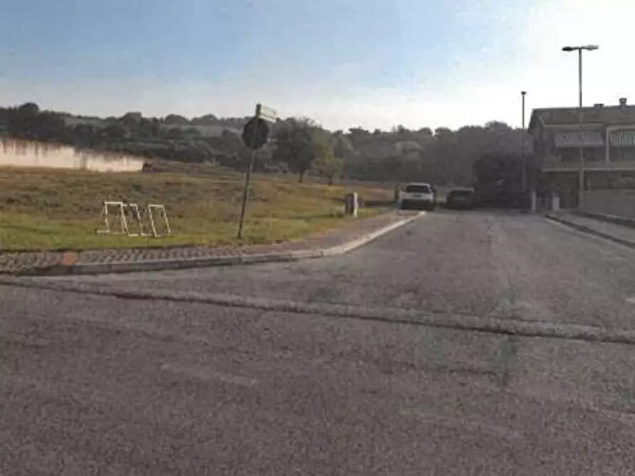 casa indipendente in vendita a Fano in zona Cuccurano