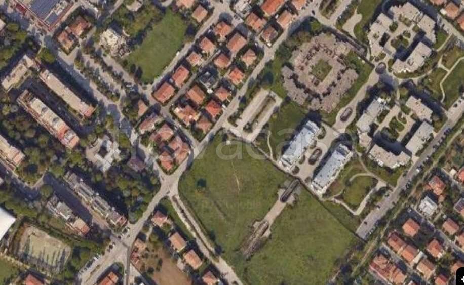 negozio in vendita a Fano