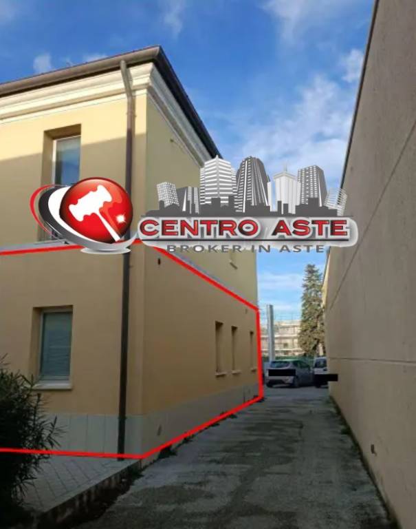 ufficio in vendita a Fano