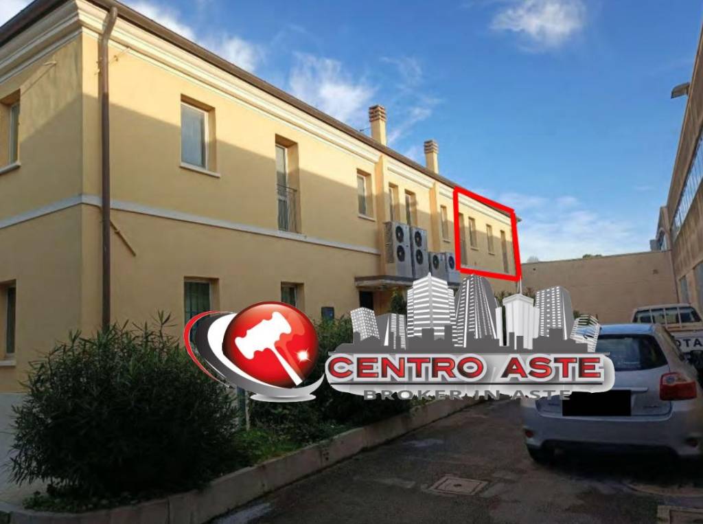 ufficio in vendita a Fano