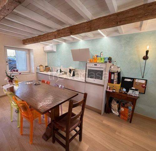 casa indipendente in vendita a Fano in zona Centinarola