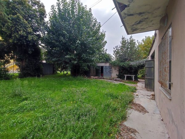 casa indipendente in vendita a Fano