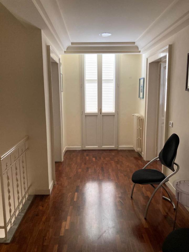 casa indipendente in vendita a Fano