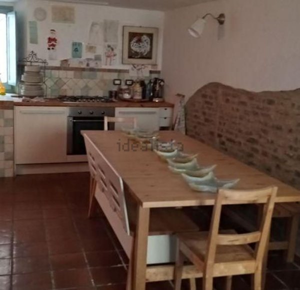 casa indipendente in vendita a Fano