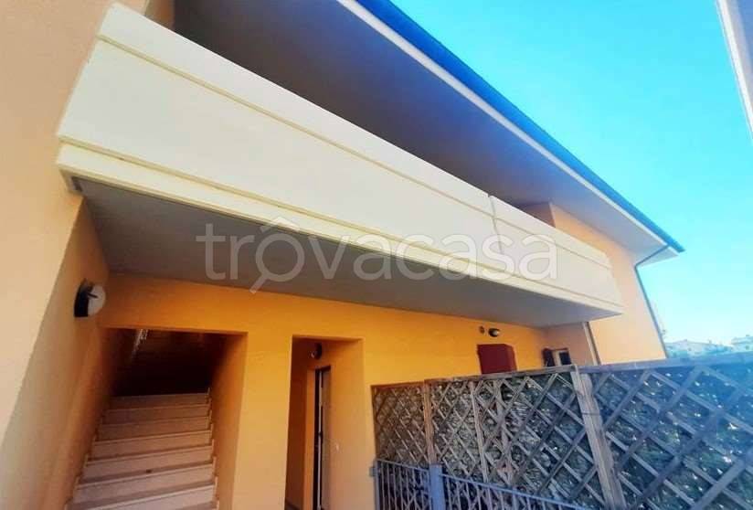 appartamento in vendita a Fano in zona Caminate