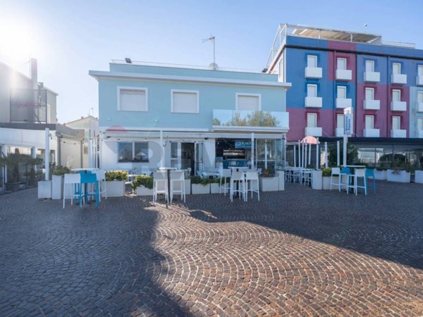 negozio in vendita a Fano