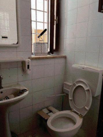 locale commerciale in vendita a Fano