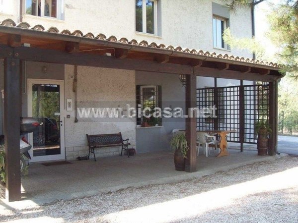 appartamento in vendita a Fano in zona Roncosambaccio