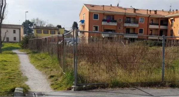terreno edificabile in vendita a Fano in zona Cuccurano