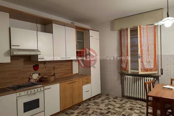 casa indipendente in vendita a Fano in zona Centinarola