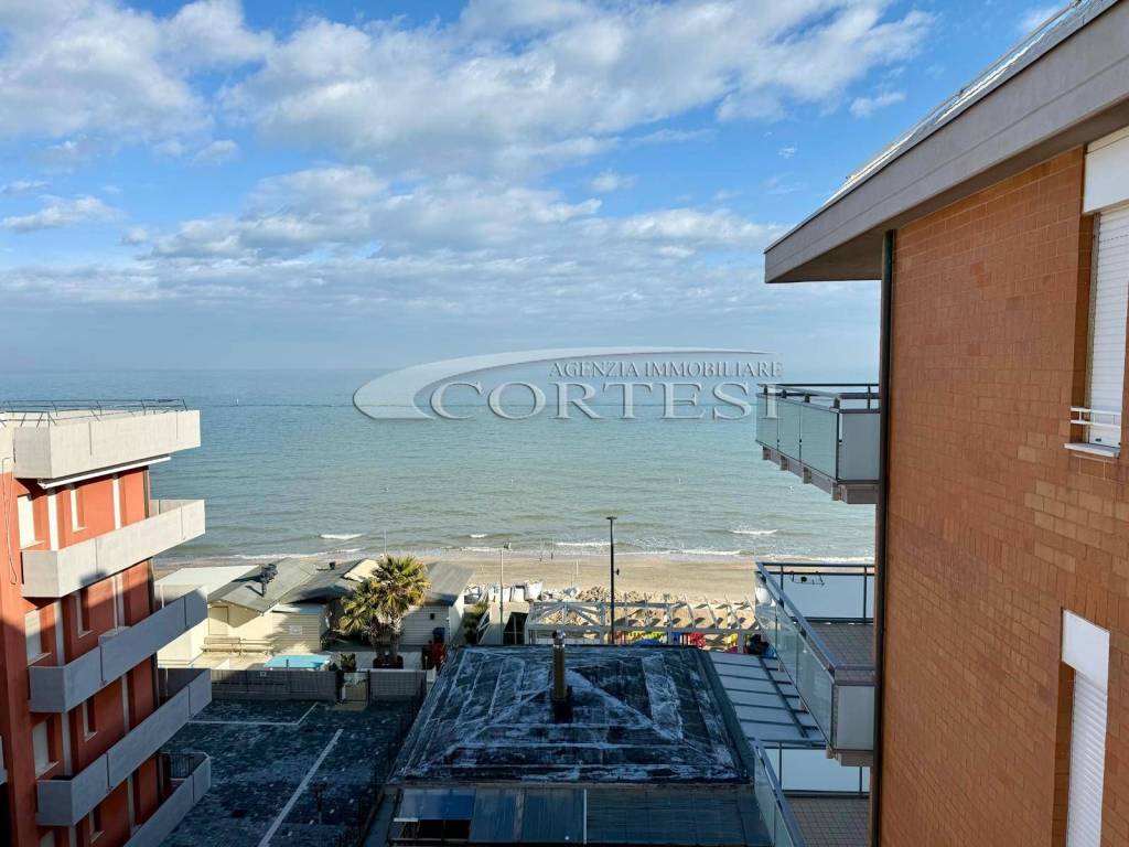 appartamento in vendita a Fano in zona Torrette