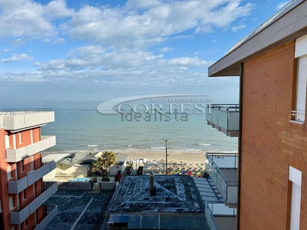 appartamento in vendita a Fano in zona Torrette