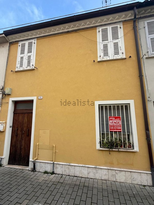 casa indipendente in vendita a Fano
