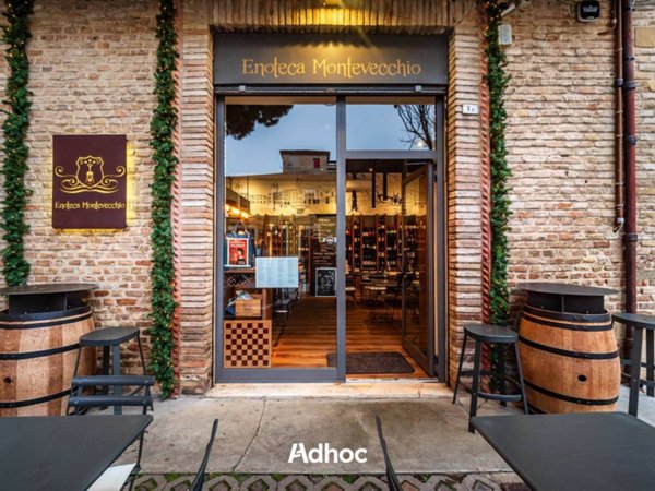 negozio in vendita a Fano