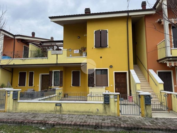 appartamento in vendita a Fano in zona Cuccurano