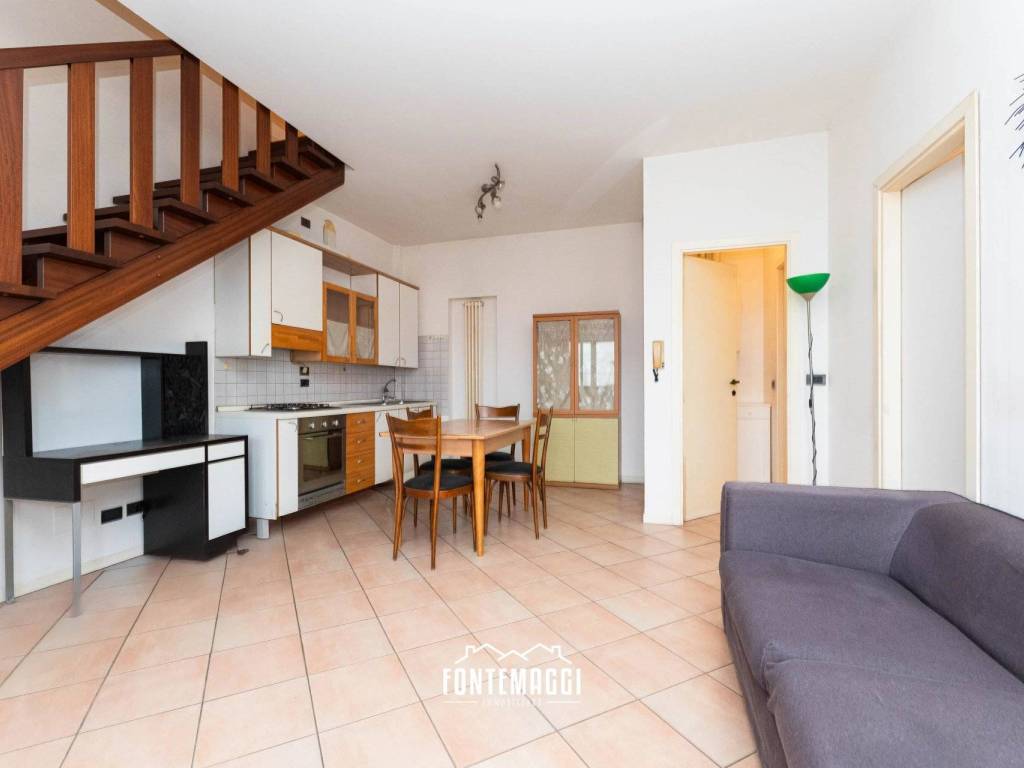 appartamento in vendita a Fano in zona Roncosambaccio