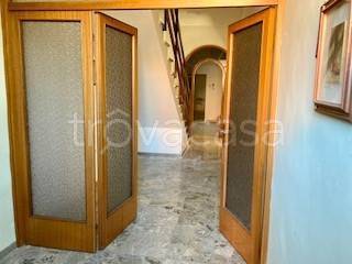 casa indipendente in vendita a Fano