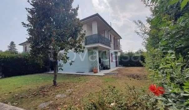 appartamento in vendita a Fano in zona Falcineto