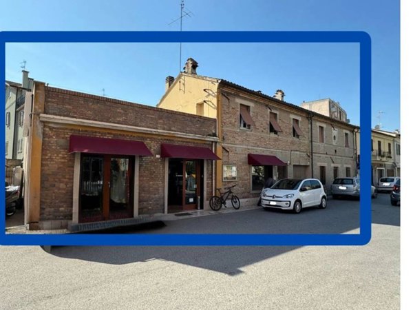 intera palazzina in vendita a Fano