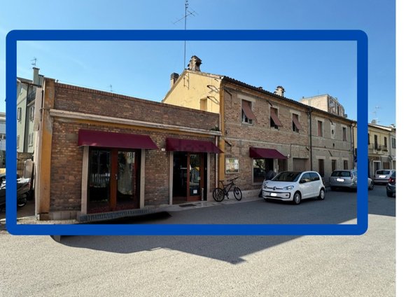 negozio in vendita a Fano