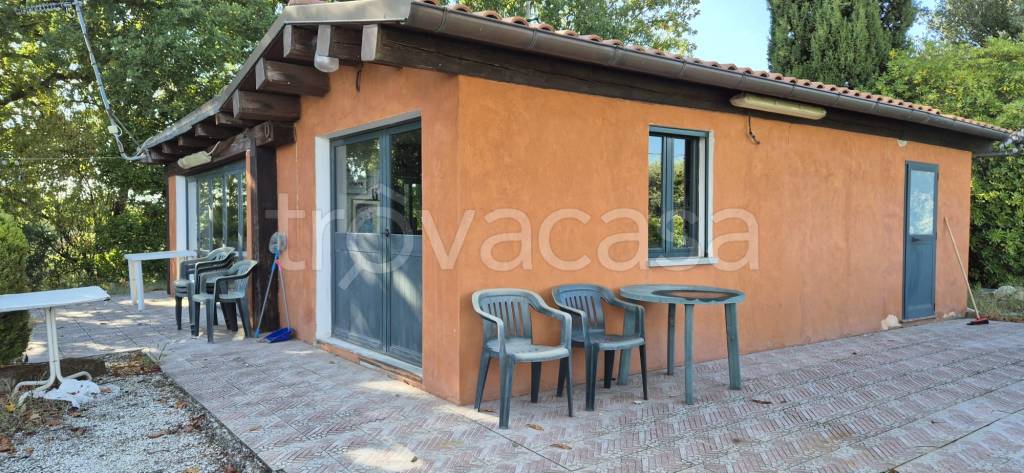 casa indipendente in vendita a Fano in zona Magliano