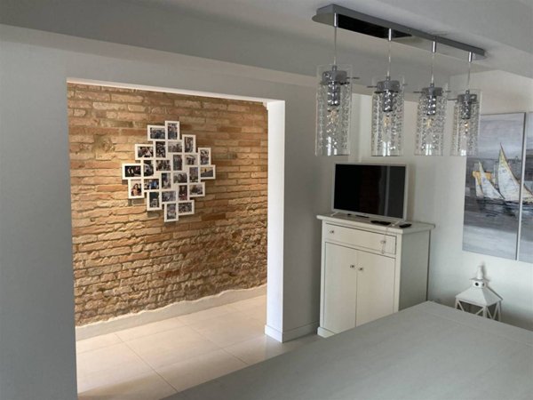 casa indipendente in vendita a Fano