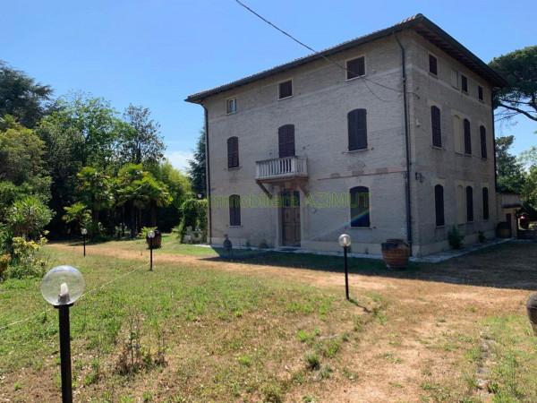 casa indipendente in vendita a Fano
