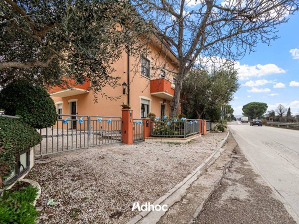 appartamento in vendita a Fano in zona Cuccurano