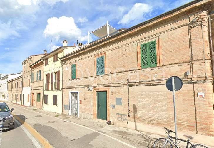 casa indipendente in vendita a Fano