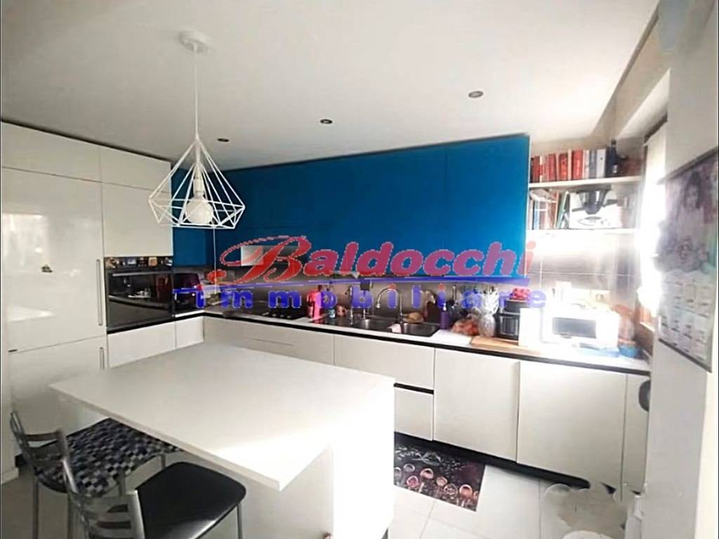 appartamento in vendita a Fano in zona Falcineto