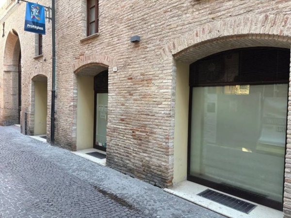 intera palazzina in vendita a Fano