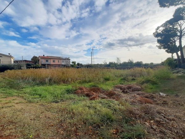 terreno agricolo in vendita a Fano in zona Rosciano