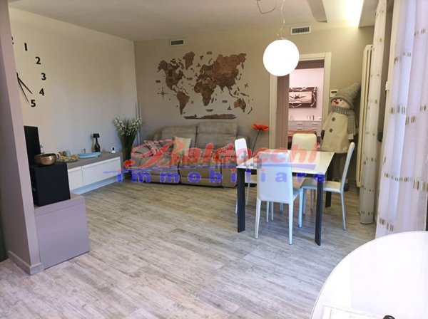 appartamento in vendita a Fano in zona Fenile